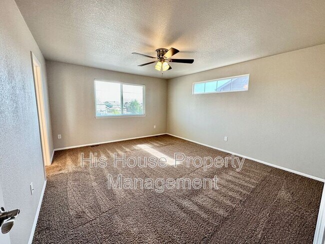 Building Photo - 8029 22nd St Ln