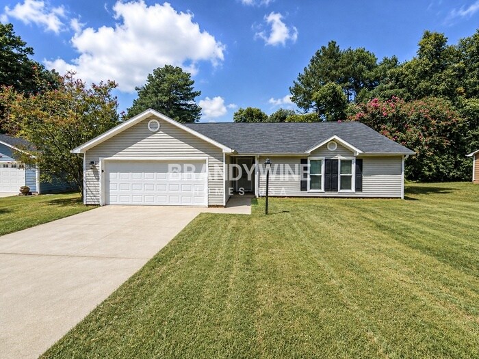 Building Photo - 9040 Gardener Dr