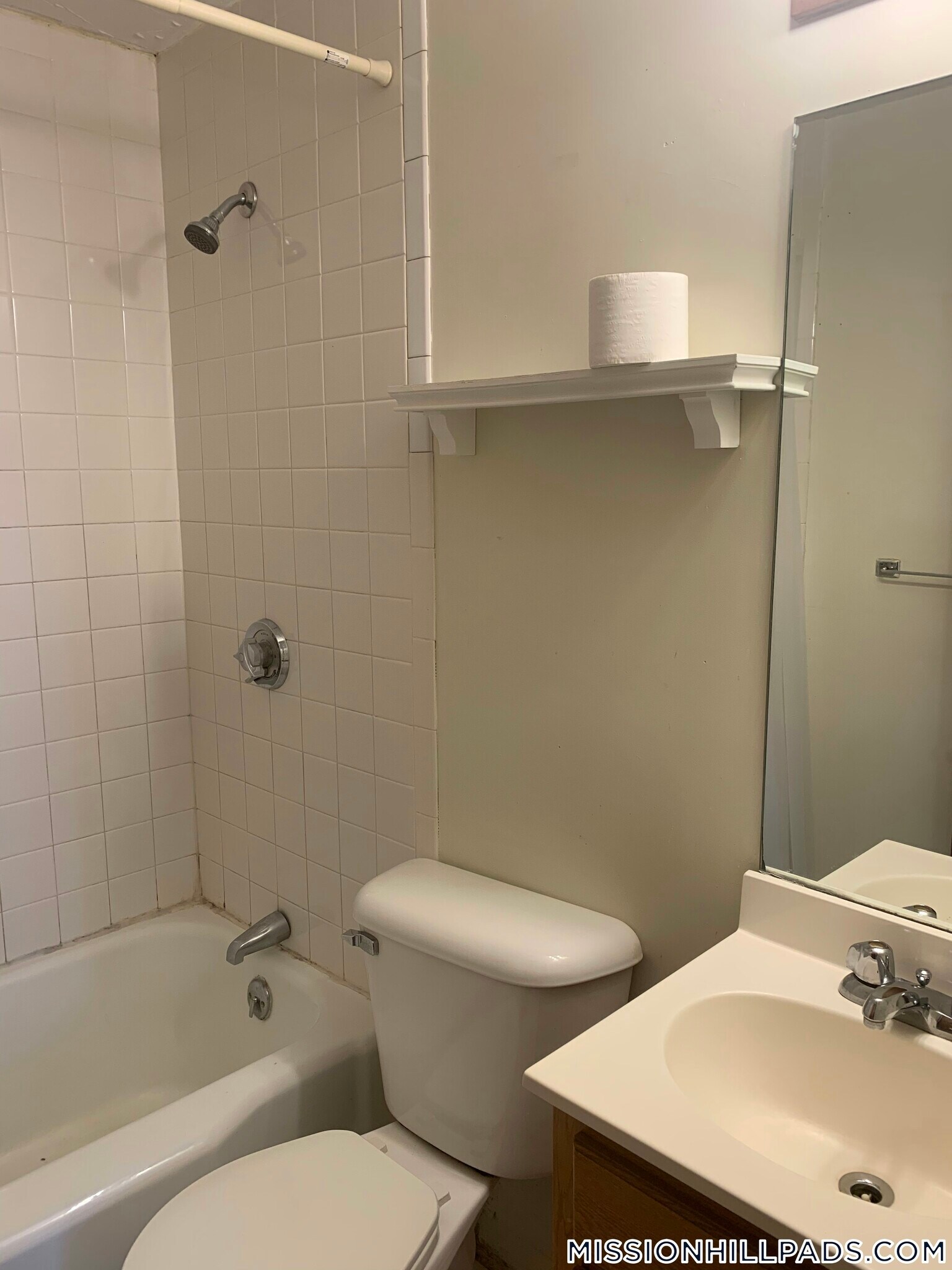 Building Photo - 10 Wait St