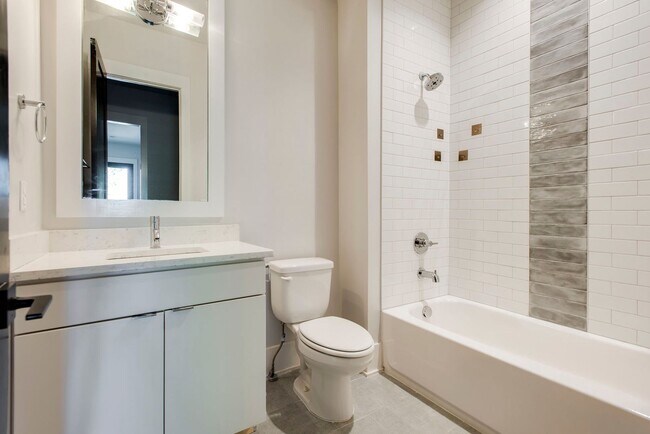 Building Photo - 3304 Trevor St