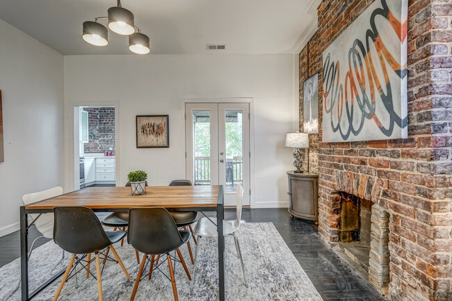 Dining Room - 719 N Meadow St