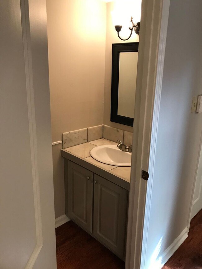 Building Photo - 4376 Stumberg Ln