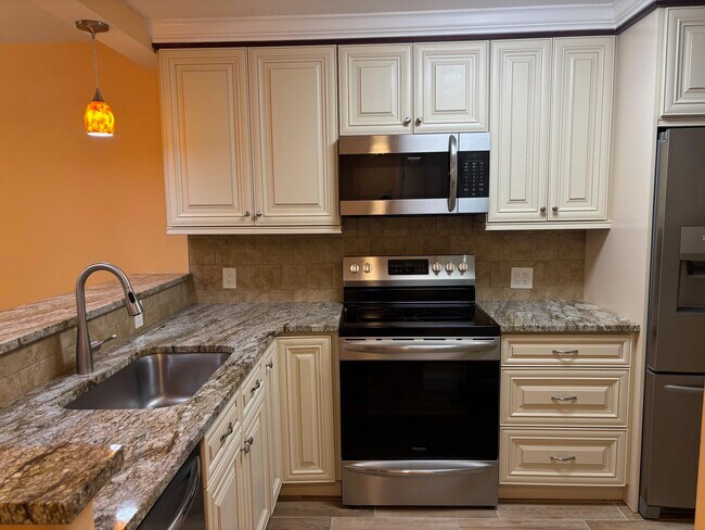 Building Photo - 4411 Trevi Ct