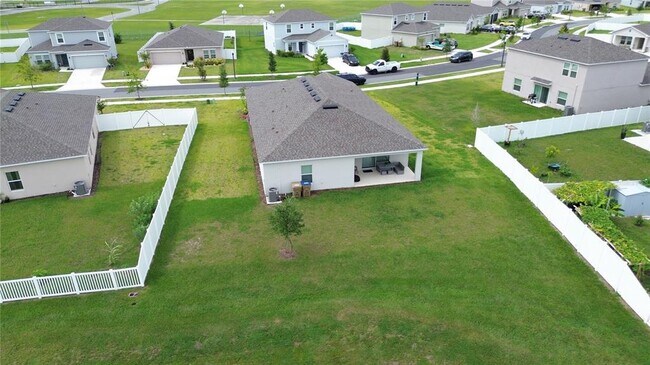 Building Photo - 121 Citrine Lp