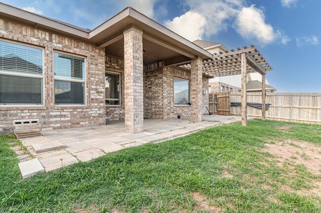 Building Photo - 1416 Cerrillos Ave