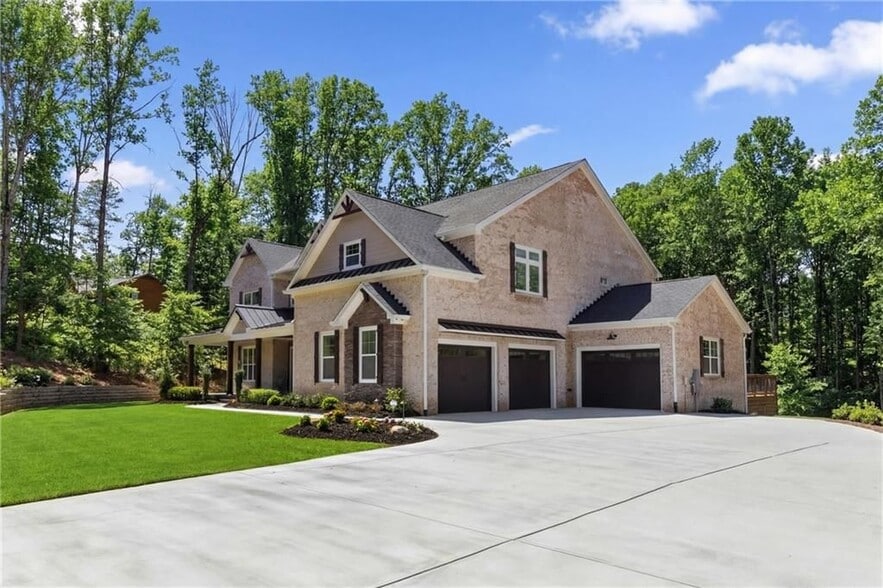 Building Photo - 15448 Hopewell Rd