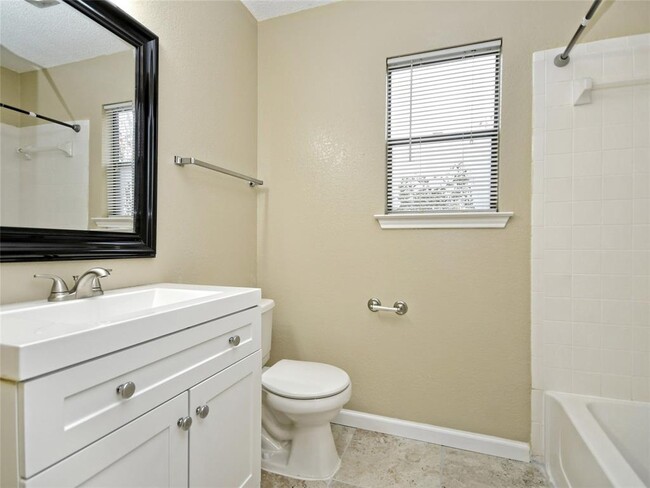 Building Photo - 610 Bristlewood Cove