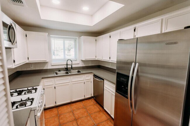 Building Photo - 1505 Windsong Trail