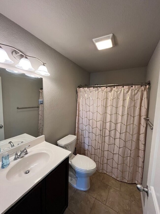 Building Photo - 2720 Brighton Pl