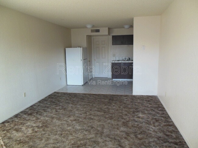 Building Photo - 1205 Kelso St