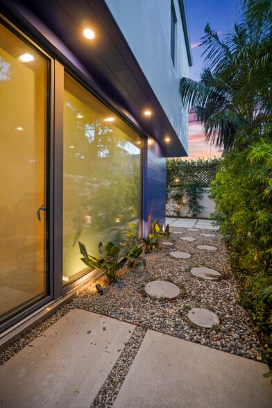 Building Photo - 12527 Wagner St