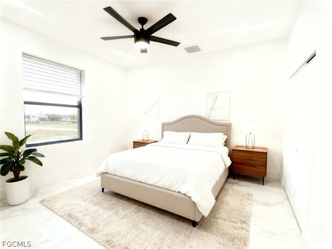 Building Photo - 5358 30th St SW