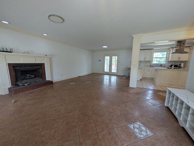 Building Photo - 2164 New England Pl
