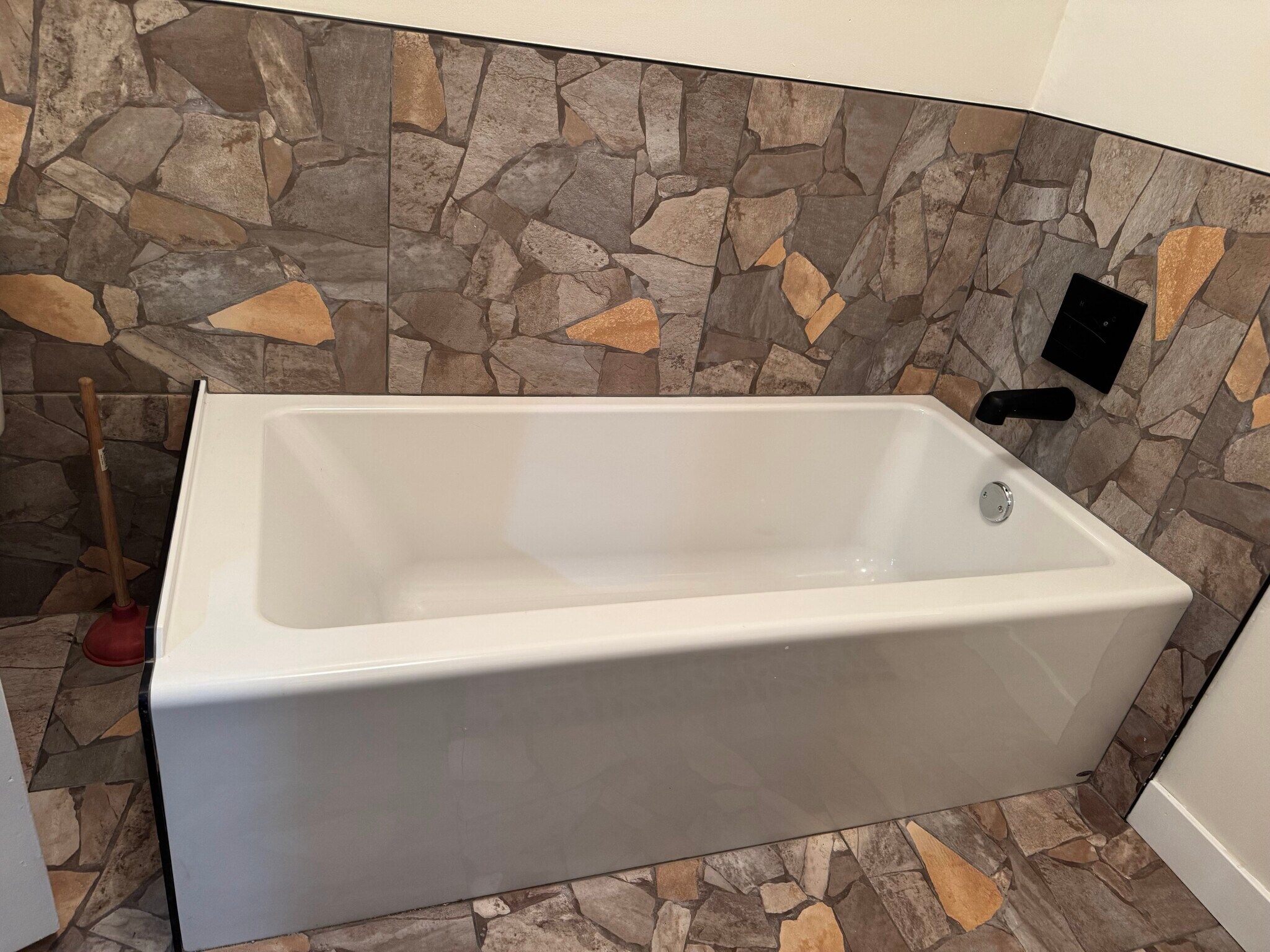 Building Photo - 13345 Burbank Blvd