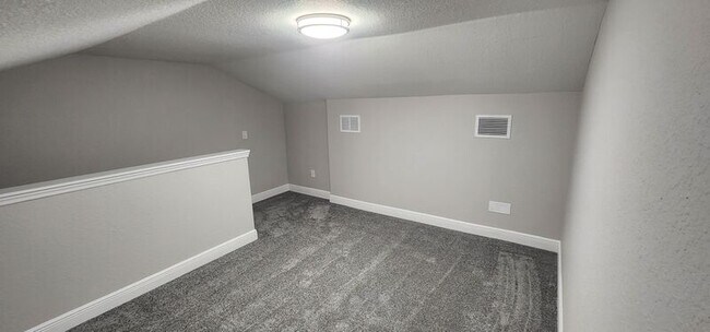 Building Photo - 5151 SE 103rd Ln