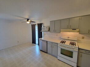 Building Photo - 3 Bed 2 Bath Single-Family Home for RENT