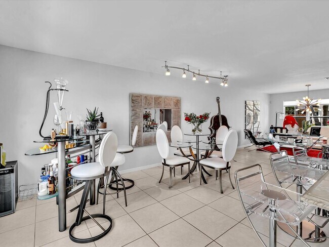 Building Photo - 3370 Beau Rivage Dr