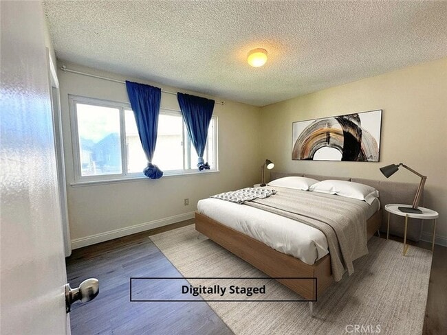 Building Photo - 11115 Slater Ave