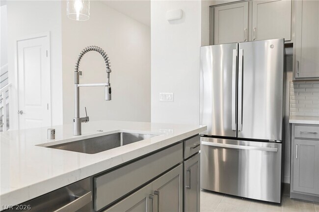 Building Photo - 2368 Open Valley St