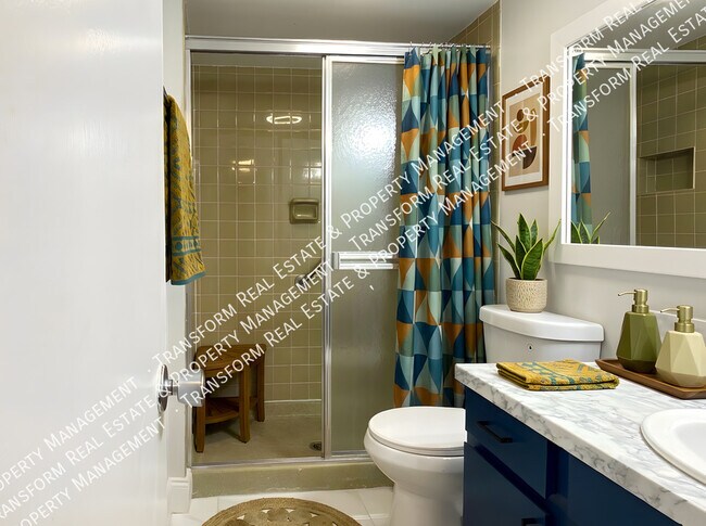 Building Photo - 3101 Lorna Rd