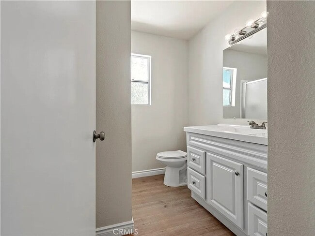 Building Photo - Luxurious 2-Bedroom Townhome with Loft in ...