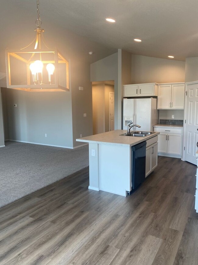 Building Photo - 5214 Clearfield Ct