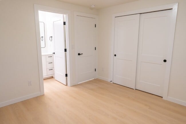 Building Photo - 4015 SW Thistle St