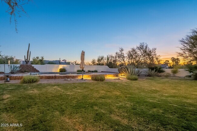Building Photo - 7845 E Dynamite Blvd