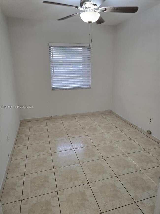 Building Photo - 2787 SW 34th Ct
