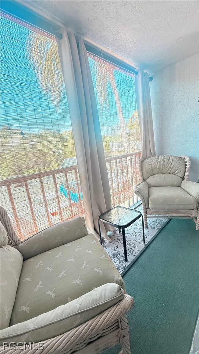 Building Photo - 9540 Green Cypress Ln