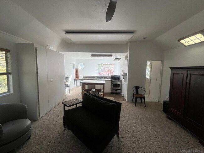 Building Photo - 3870 Crescent