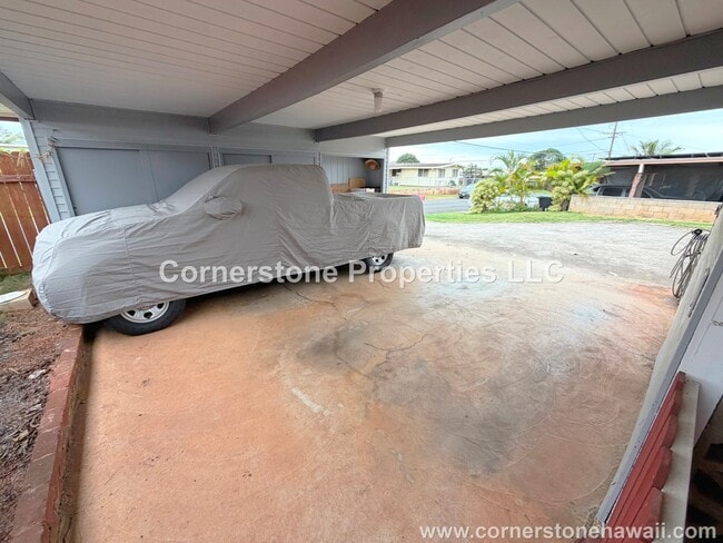 Building Photo - 1558 Hoonipo St