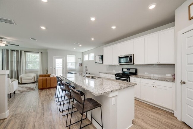 Building Photo - 7310 Harmony Shoals Bnd
