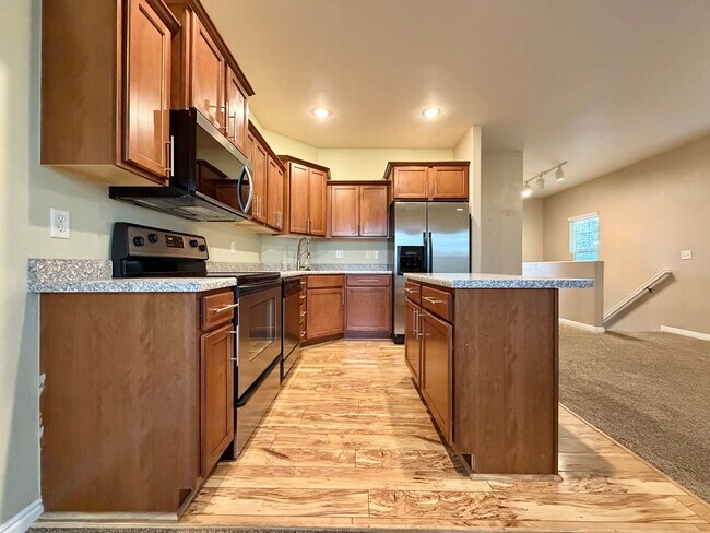 Building Photo - 14791 S Chandlerpoint Way