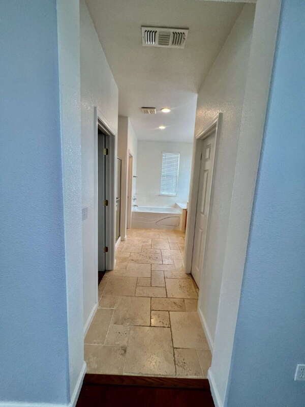 Building Photo - 668 Granite Ln