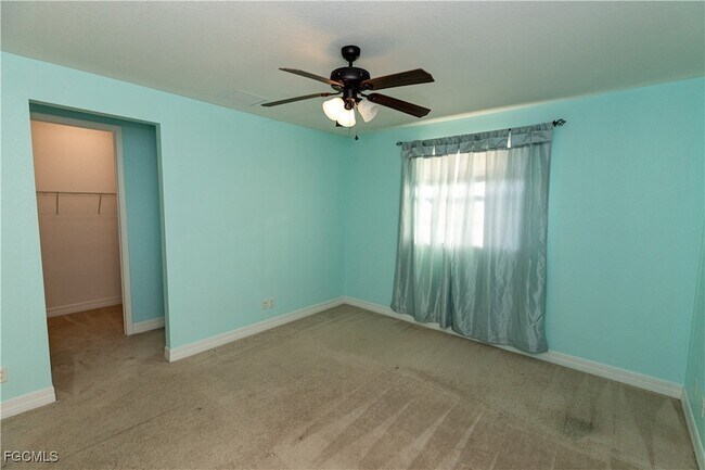 Building Photo - 11660 Meadowrun Cir