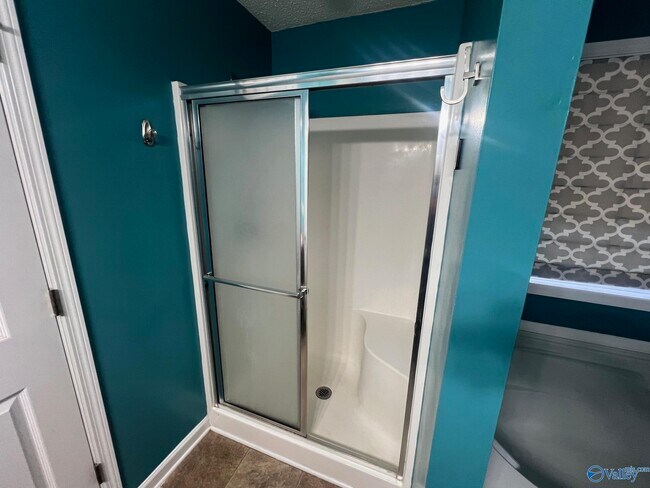 Building Photo - 108 Ann Bradley Dr