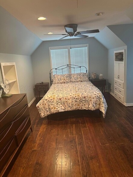 Building Photo - 1118 Bellaire St