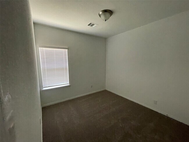 Building Photo - 25572 Northpark Palm Dr