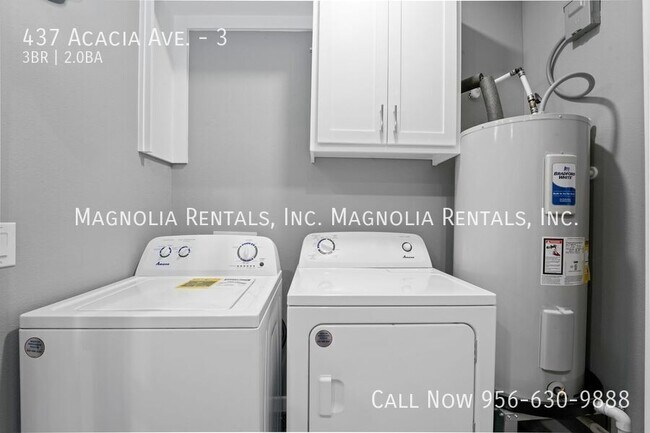 Building Photo - 437 E Acacia Ave