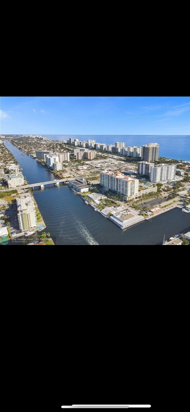Building Photo - 3015 N Ocean Blvd