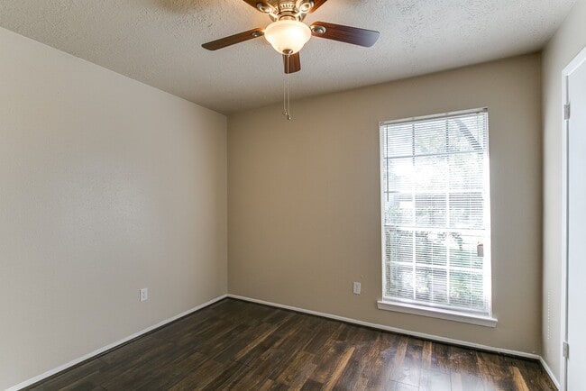 Building Photo - 18822 Twigsworth Ln