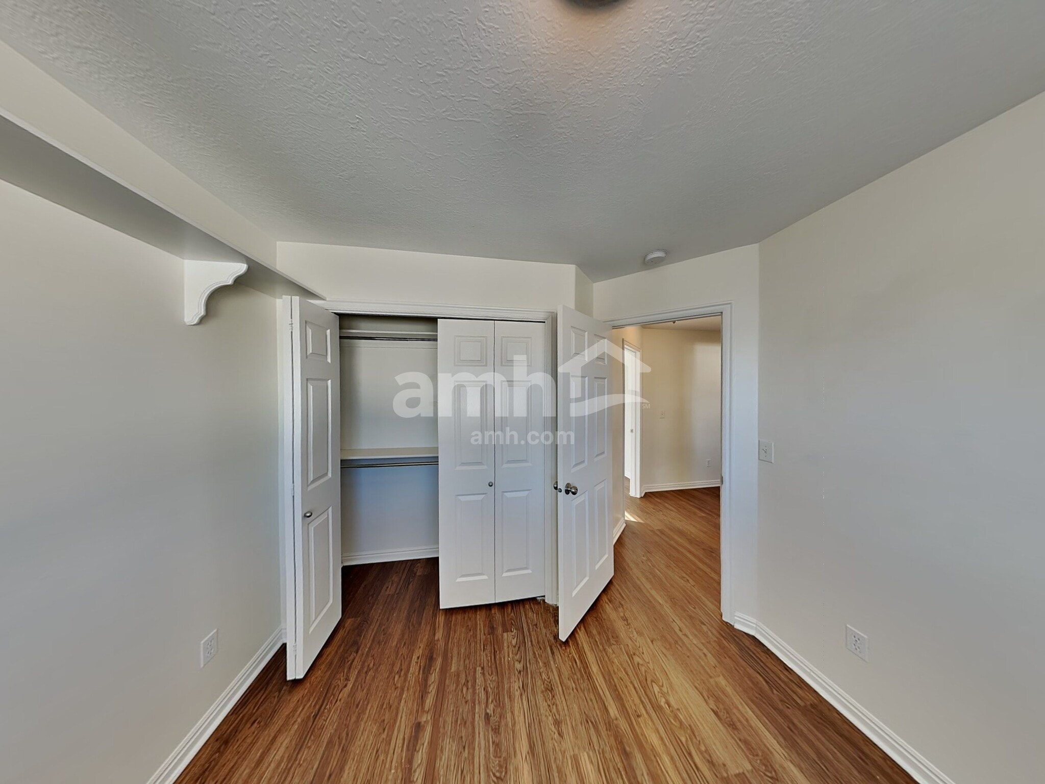 Building Photo - 3920 W 975 S