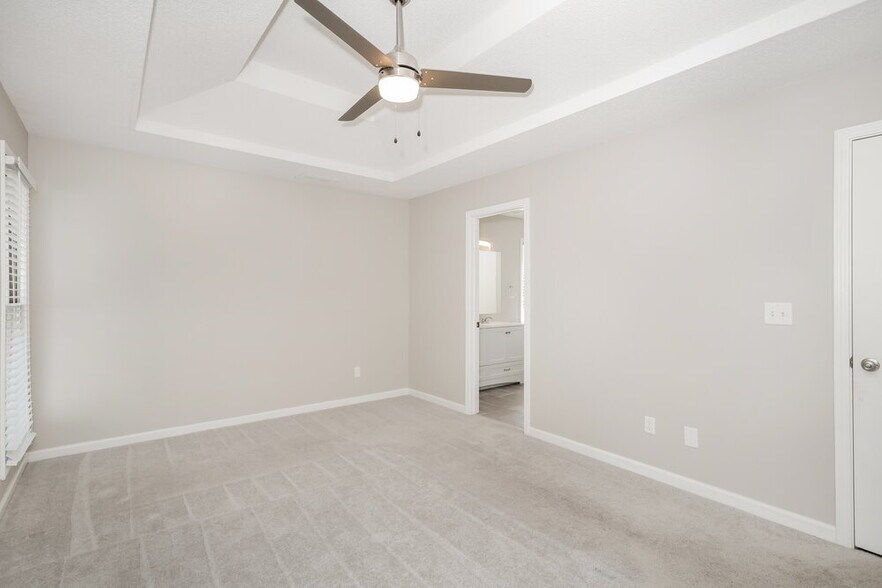 Building Photo - 254 Hillandale Dr