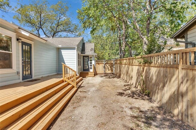Building Photo - 4813 Avenue H