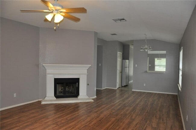 Building Photo - 10625 Royal Tara Cove