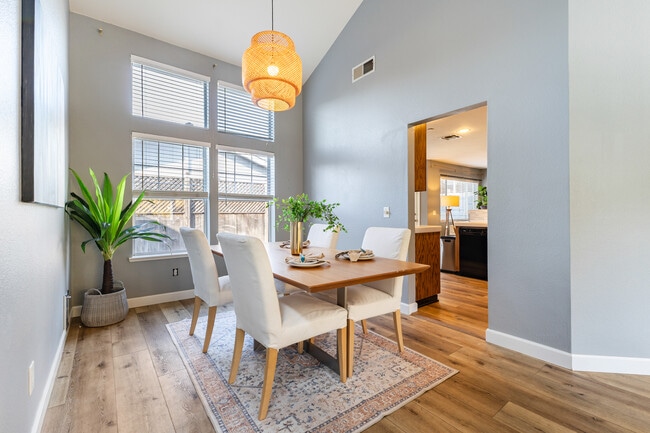 Building Photo - 1825 Hanford St