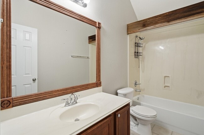 Building Photo - 2506 Barton Springs St