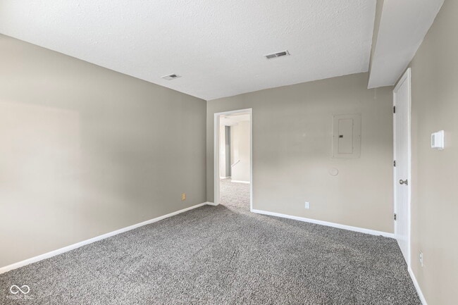 Building Photo - 420 S East St