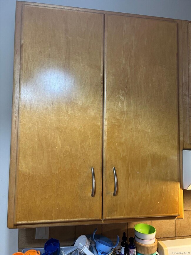 Building Photo - 31-05-31-33 33rd St